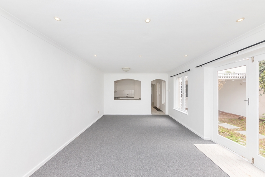 To Let 2 Bedroom Property for Rent in Wynberg Western Cape